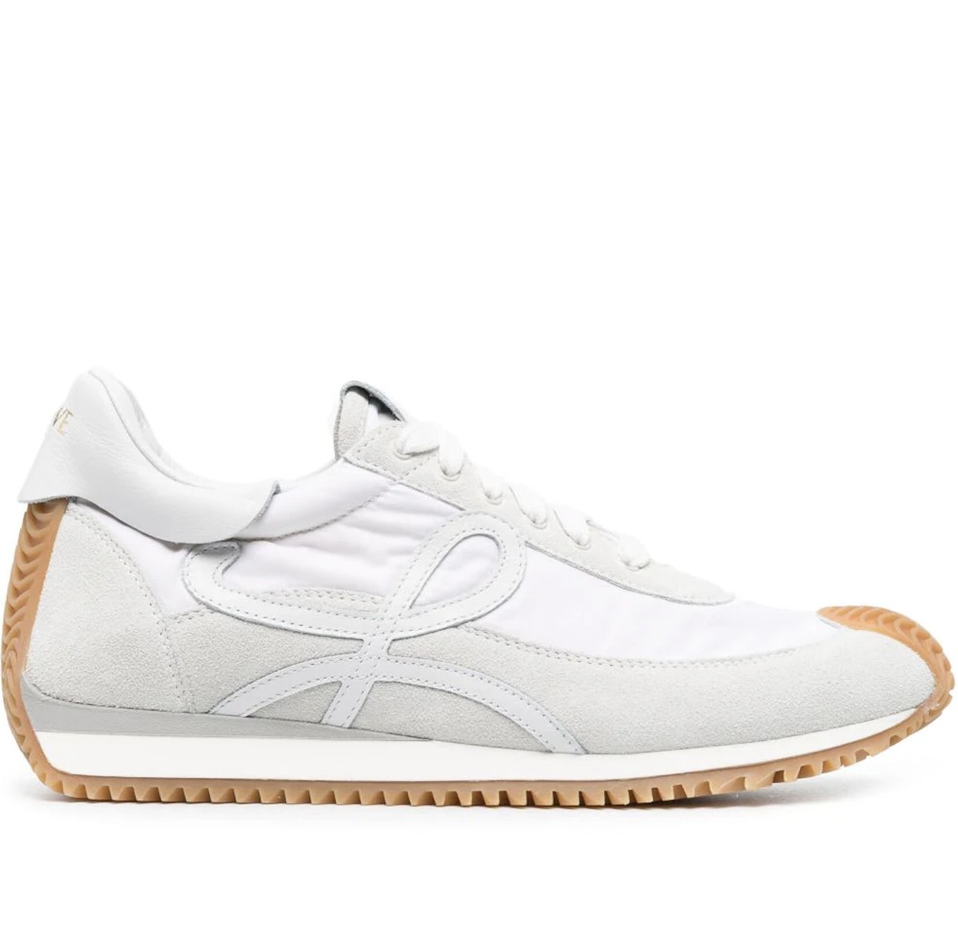 стильные кроссовки 2023