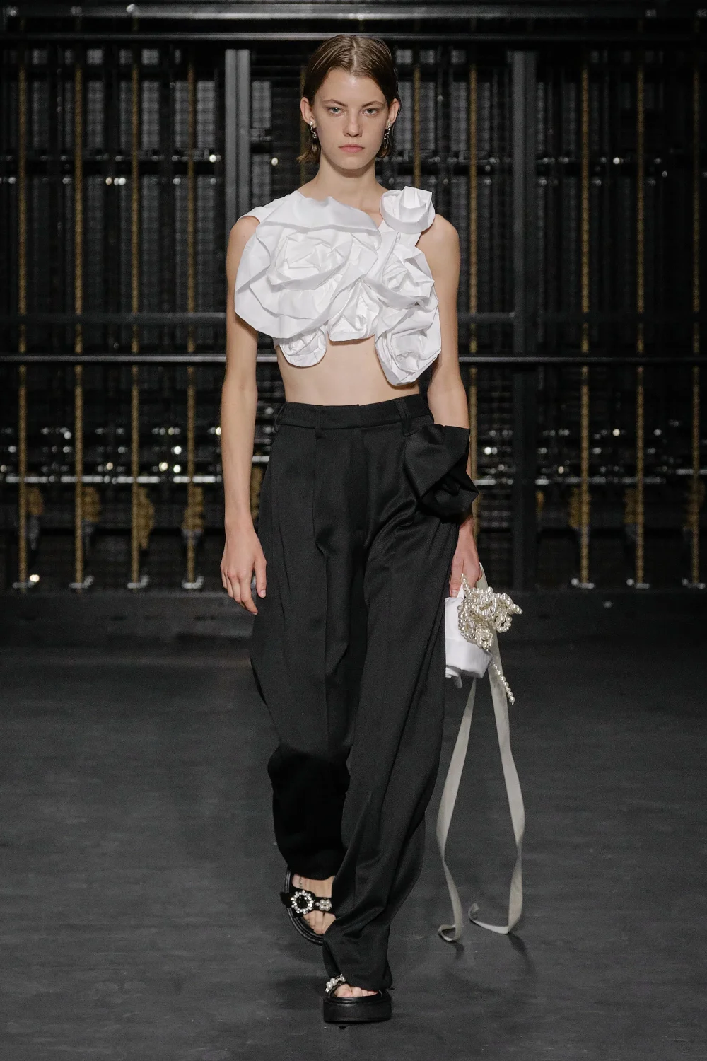 Неделя моды в Лондоне весна-лето 2024