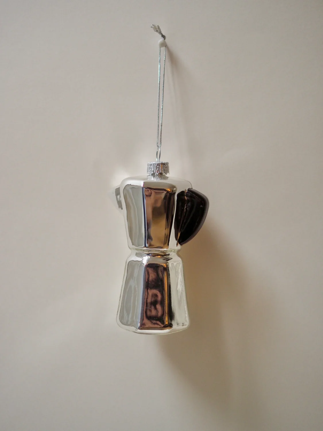 где купить украшения на елку