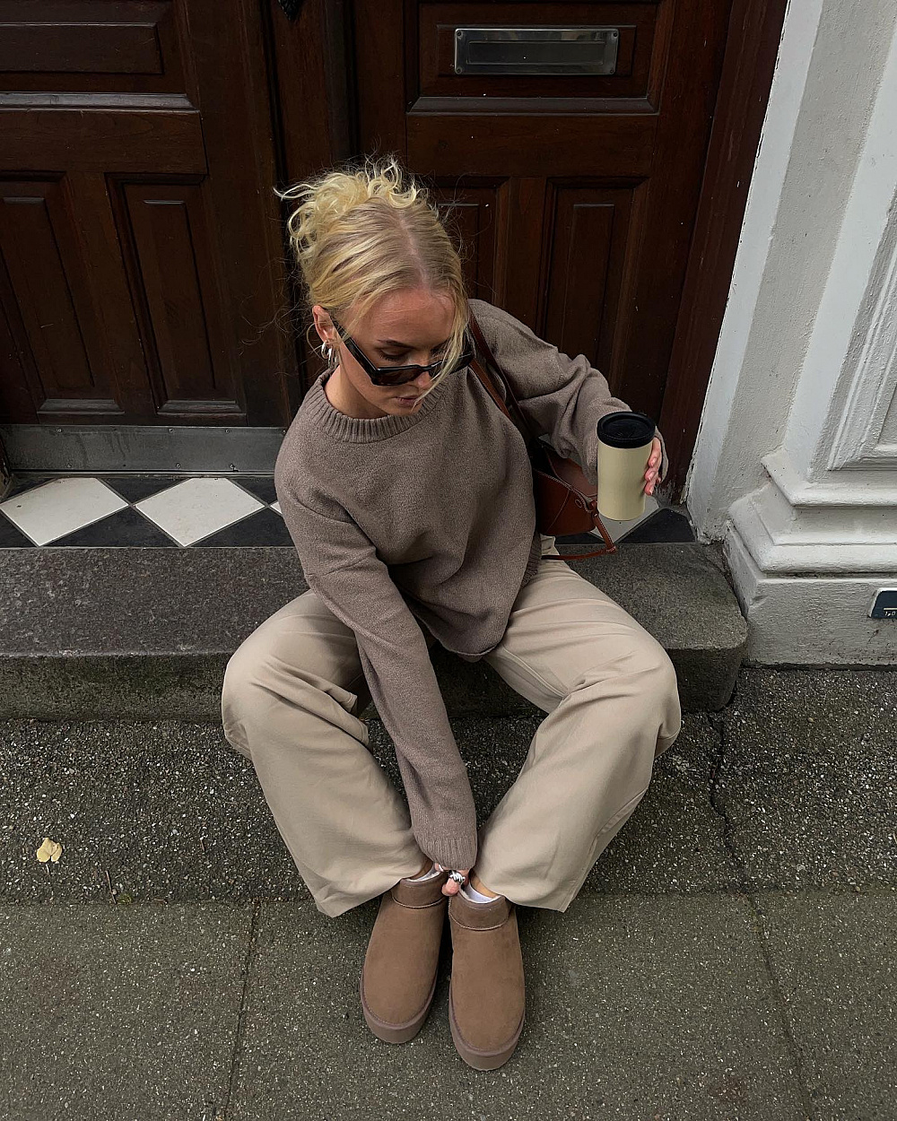 Уютная девушка тренд