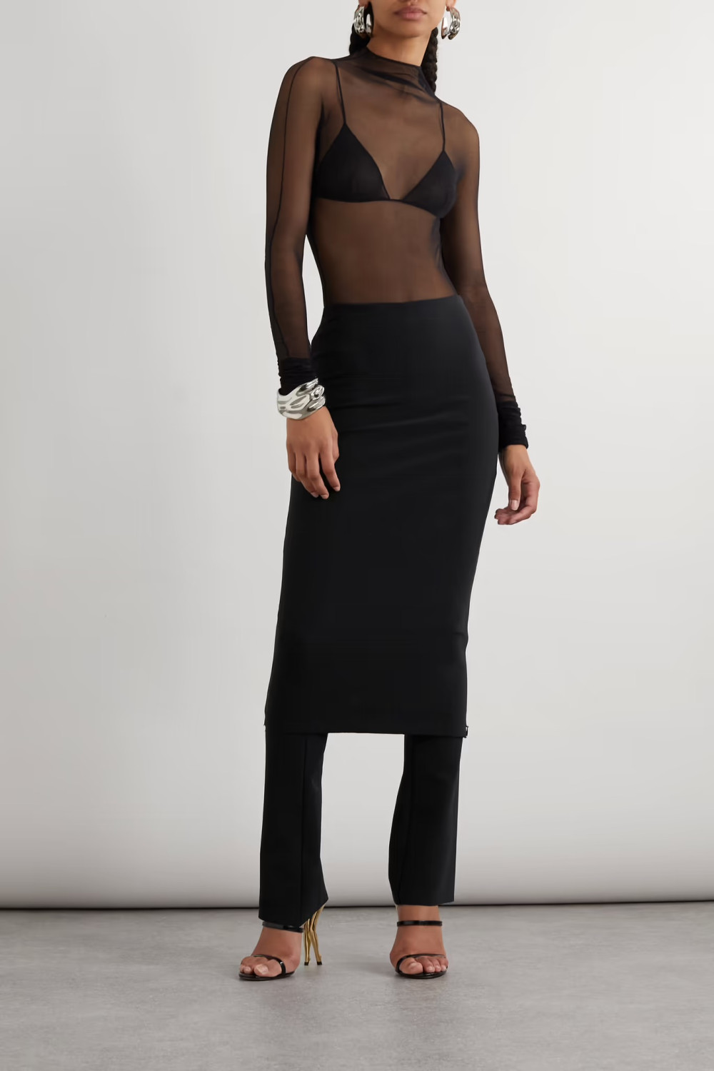 юбка поверх брюк тренд