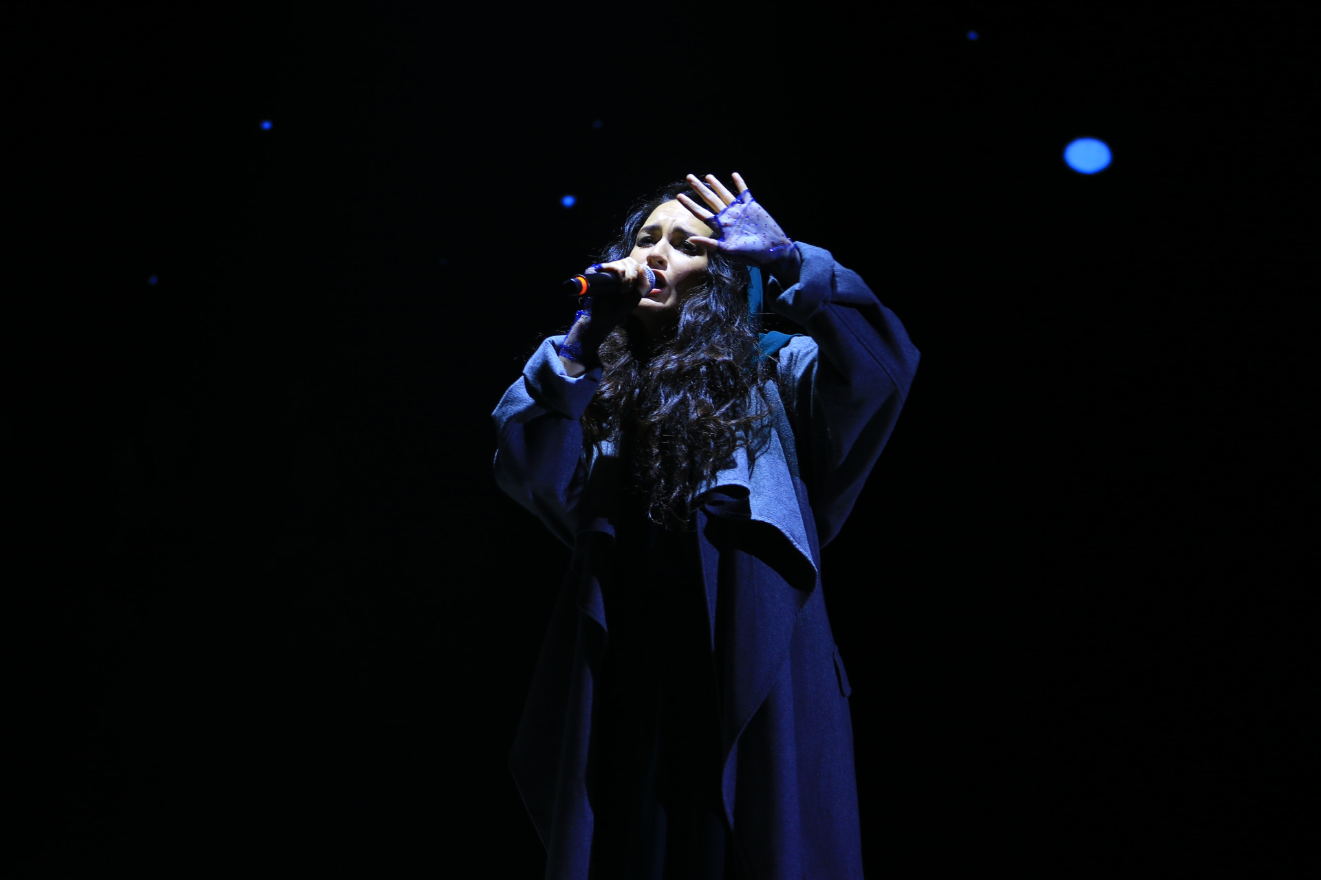 Айнур Турисбек LÚNAsezim