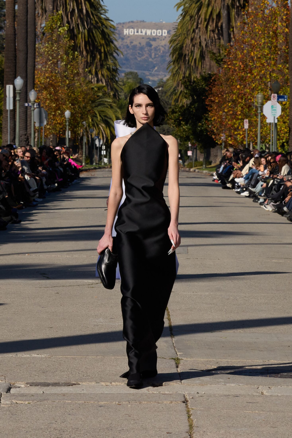 показ Balenciaga Fall 2024