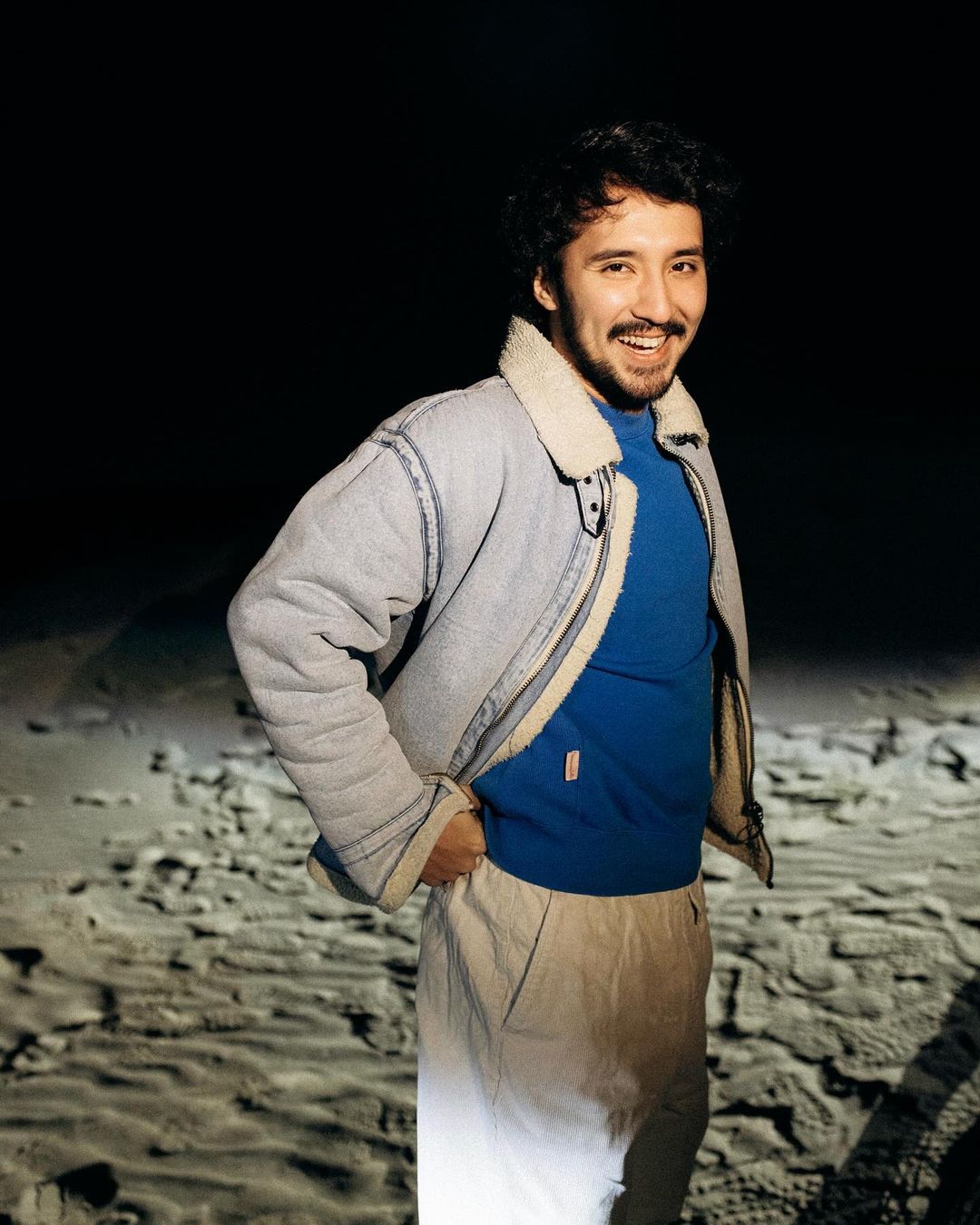 нетто порно амалия Қара леггинстердегі порно көру