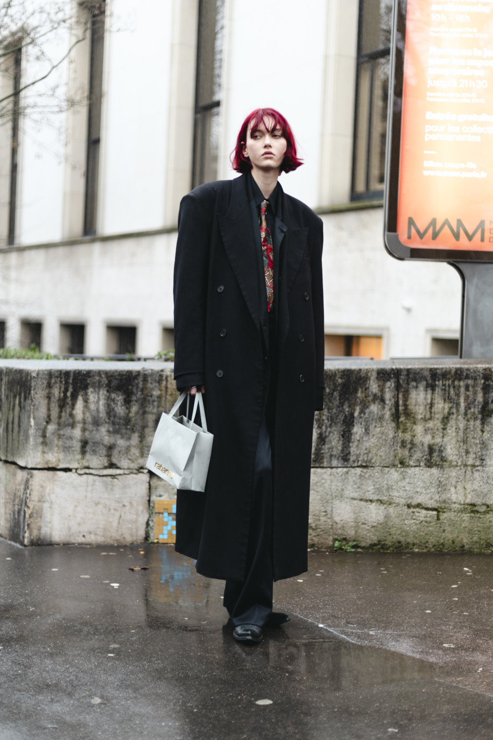 стритстайл Недели моды в Париже AW 2024