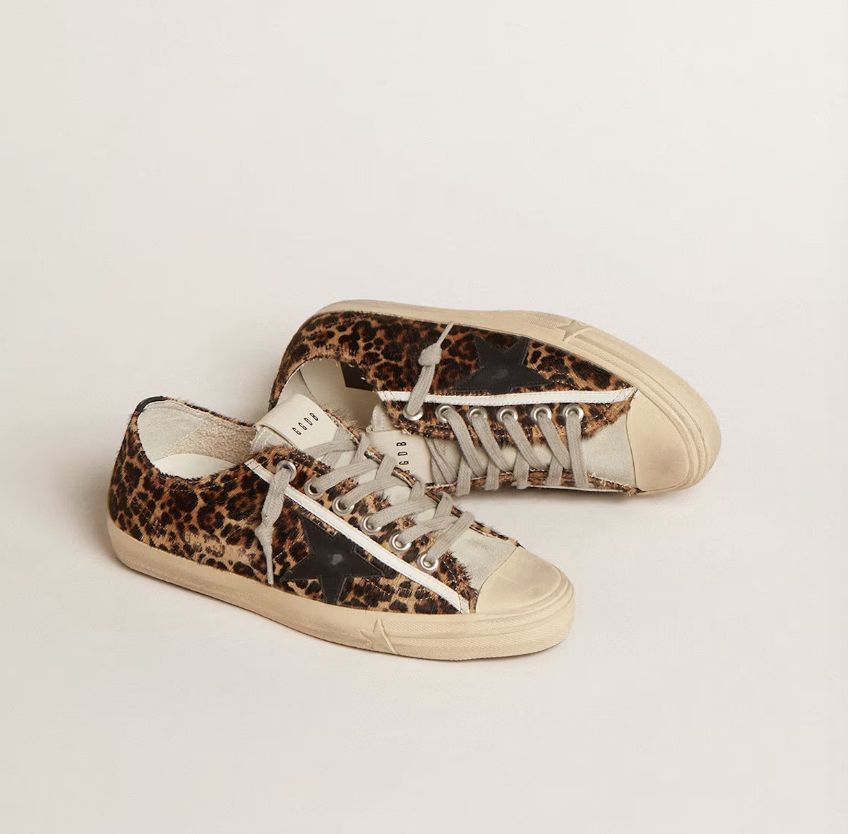 кроссовки на весну 2024