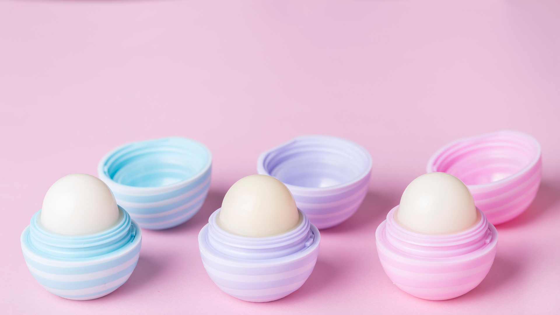 Блески, бальзамы, помады для увеличения губ Блески, бальзамы, помады для увеличения губ