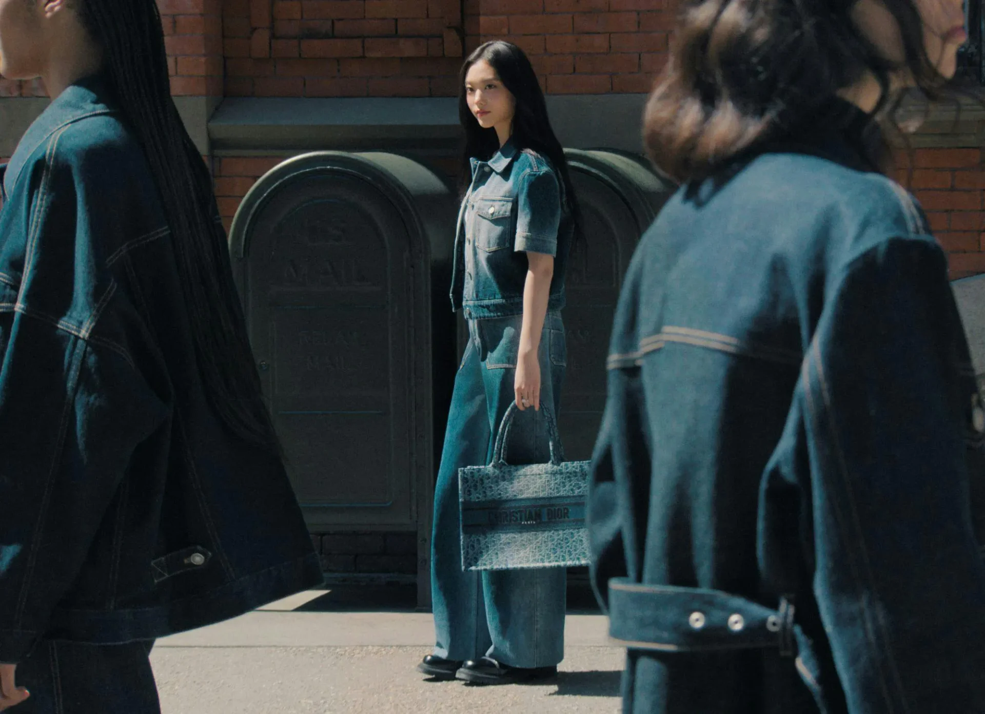 Хэрин NewJeans Dior