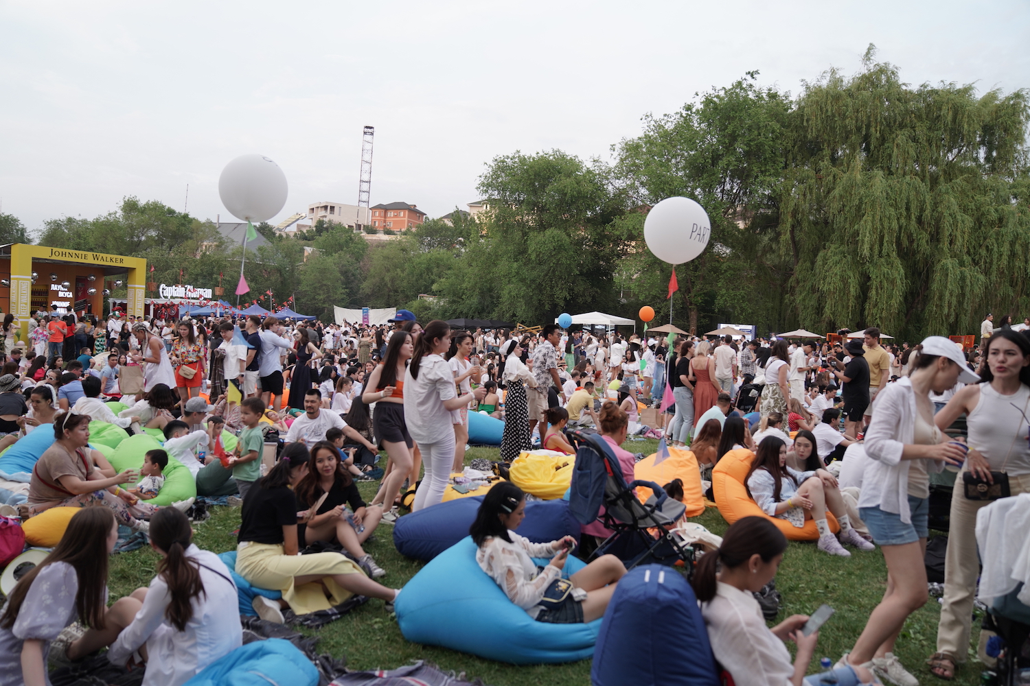 Встречай жаркий сезон вместе с юбилейным Пикником by Partners в Алматы!