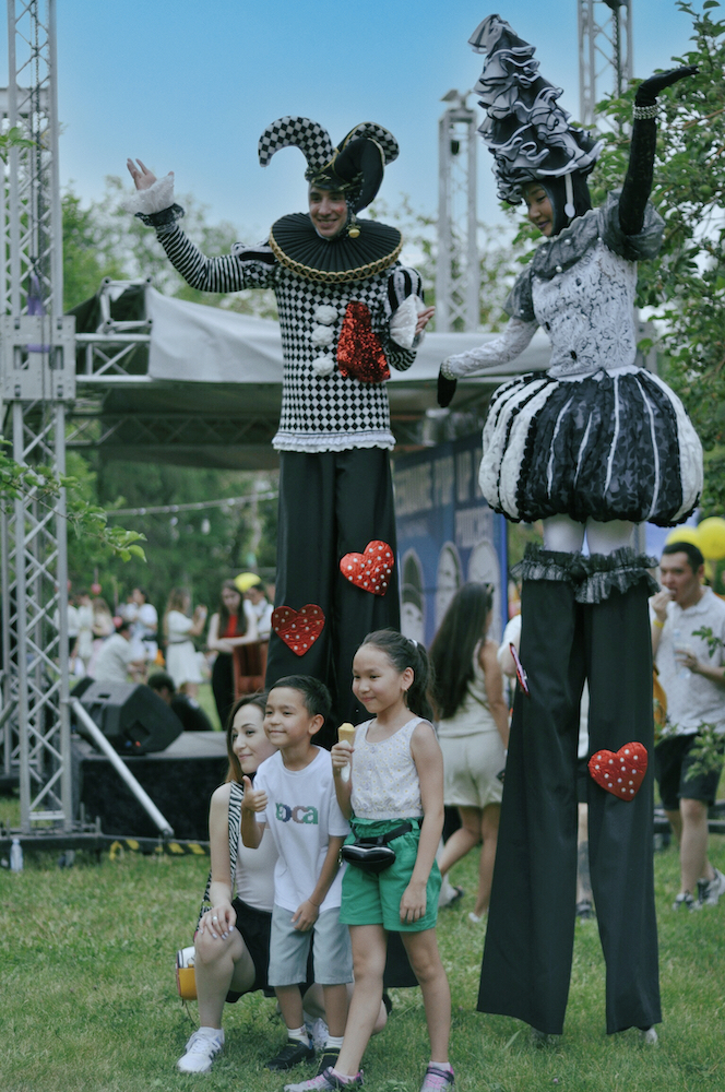 Встречай жаркий сезон вместе с юбилейным Пикником by Partners в Алматы!