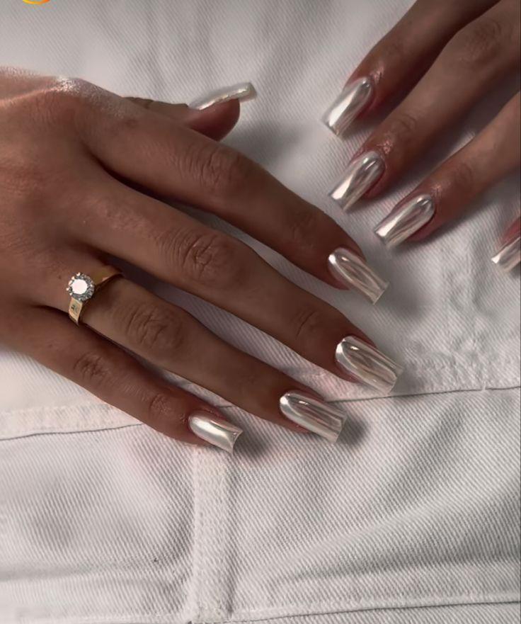 Металлические ногти, маникюр с эффектом металла