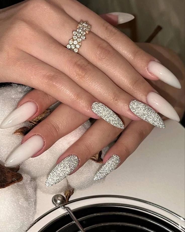 Блестящие ногти, маникюр дизайн 2024