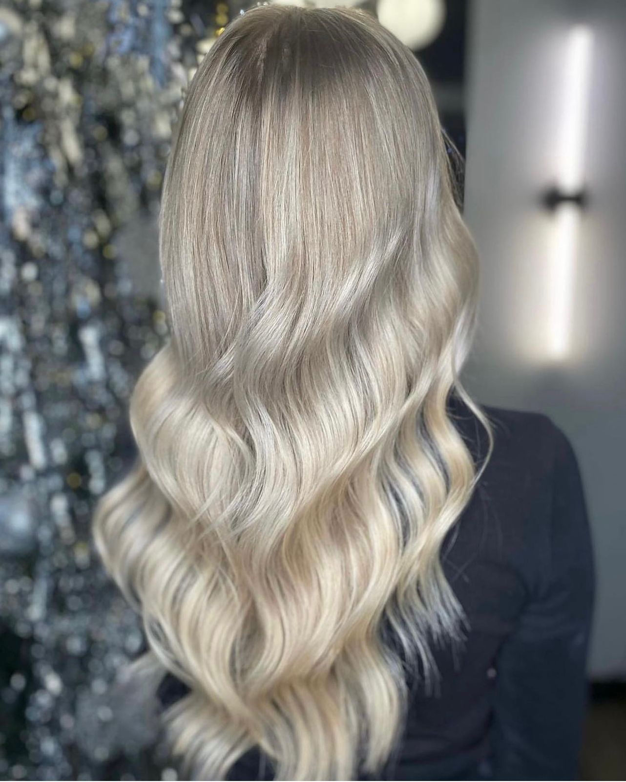 серебристый блонд 2024