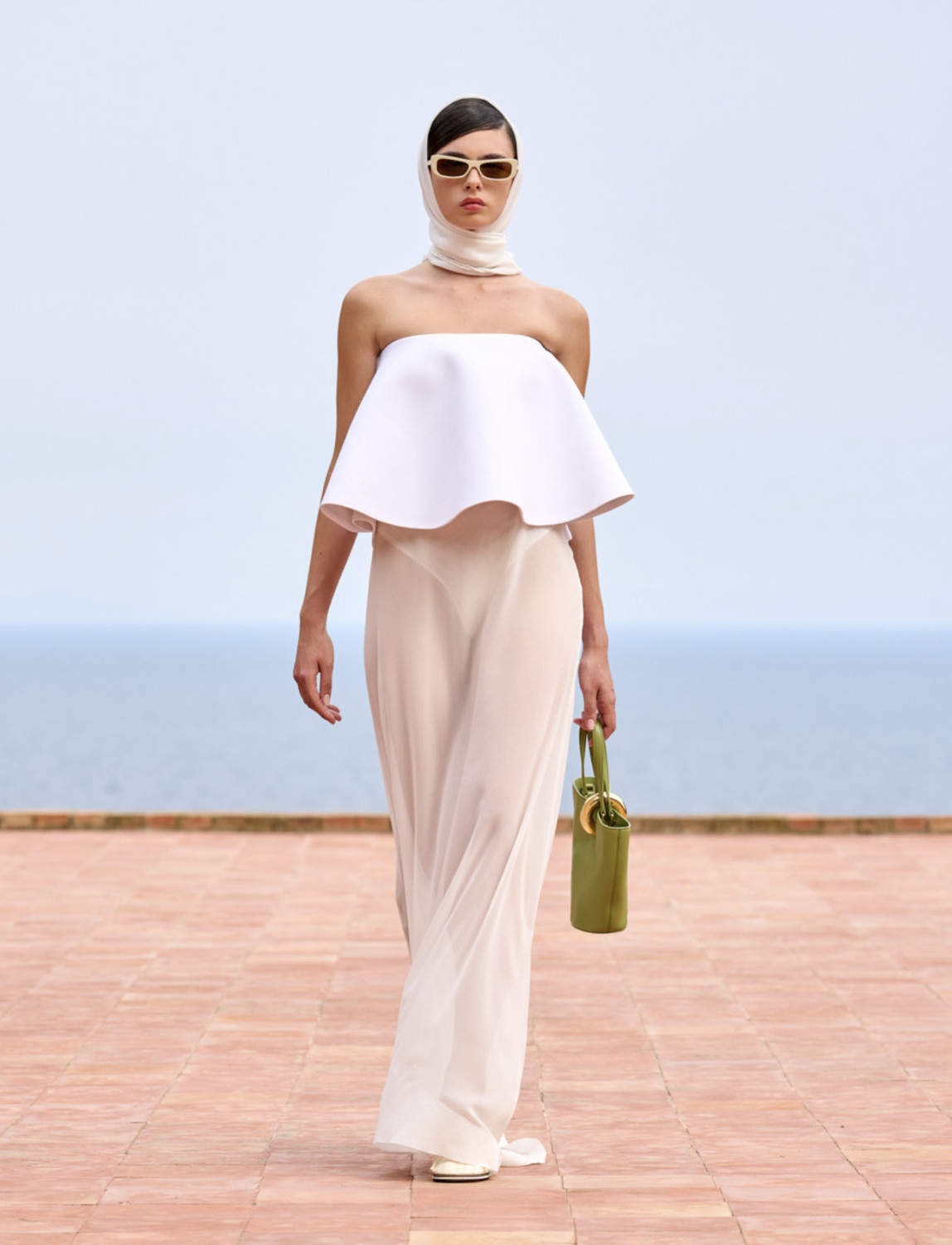 показ Jacquemus Капри 