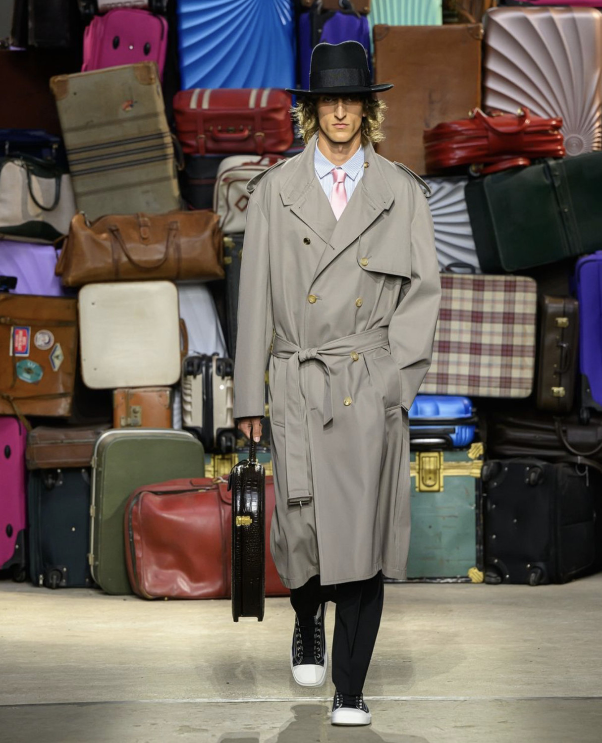 коллекция Moschino SS Resort 2025