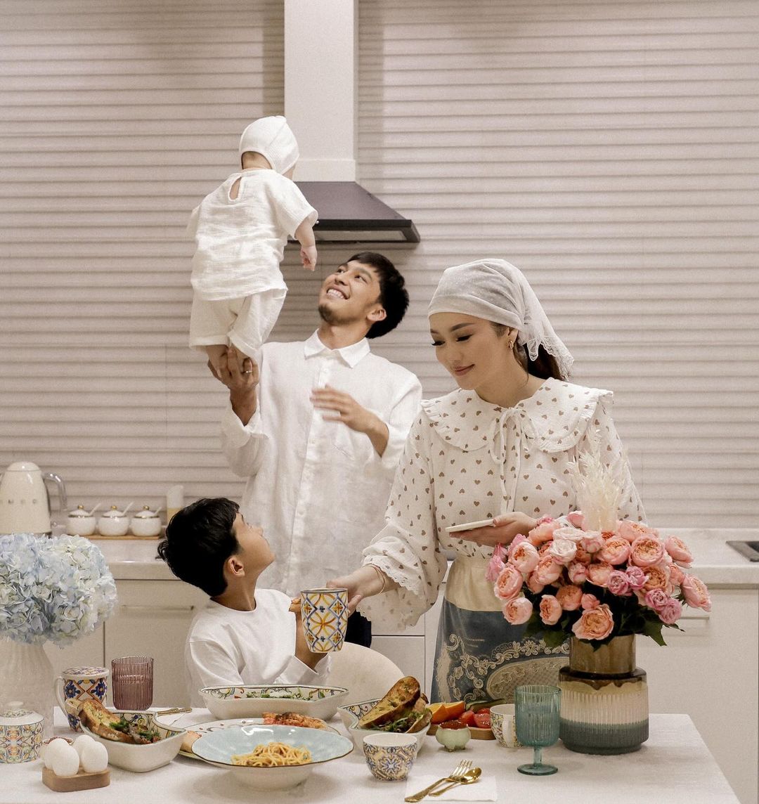 Ерке Есмахан RaiM