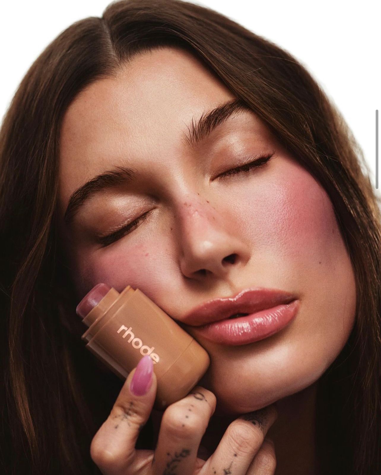 Хейли Бибер и ее бренд Rhode Хейли Бибер и ее бренд Rhode