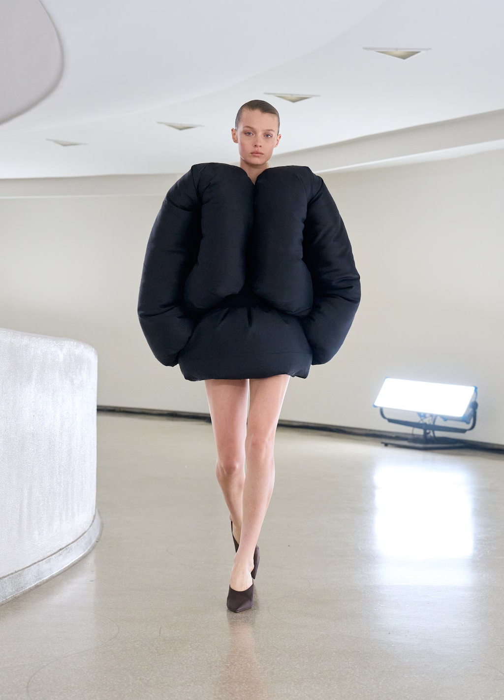 показ Alaïa SS 2025