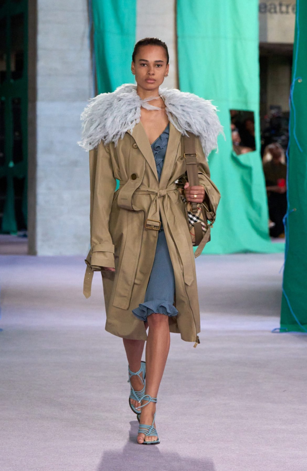 коллекция Burberry SS 2025