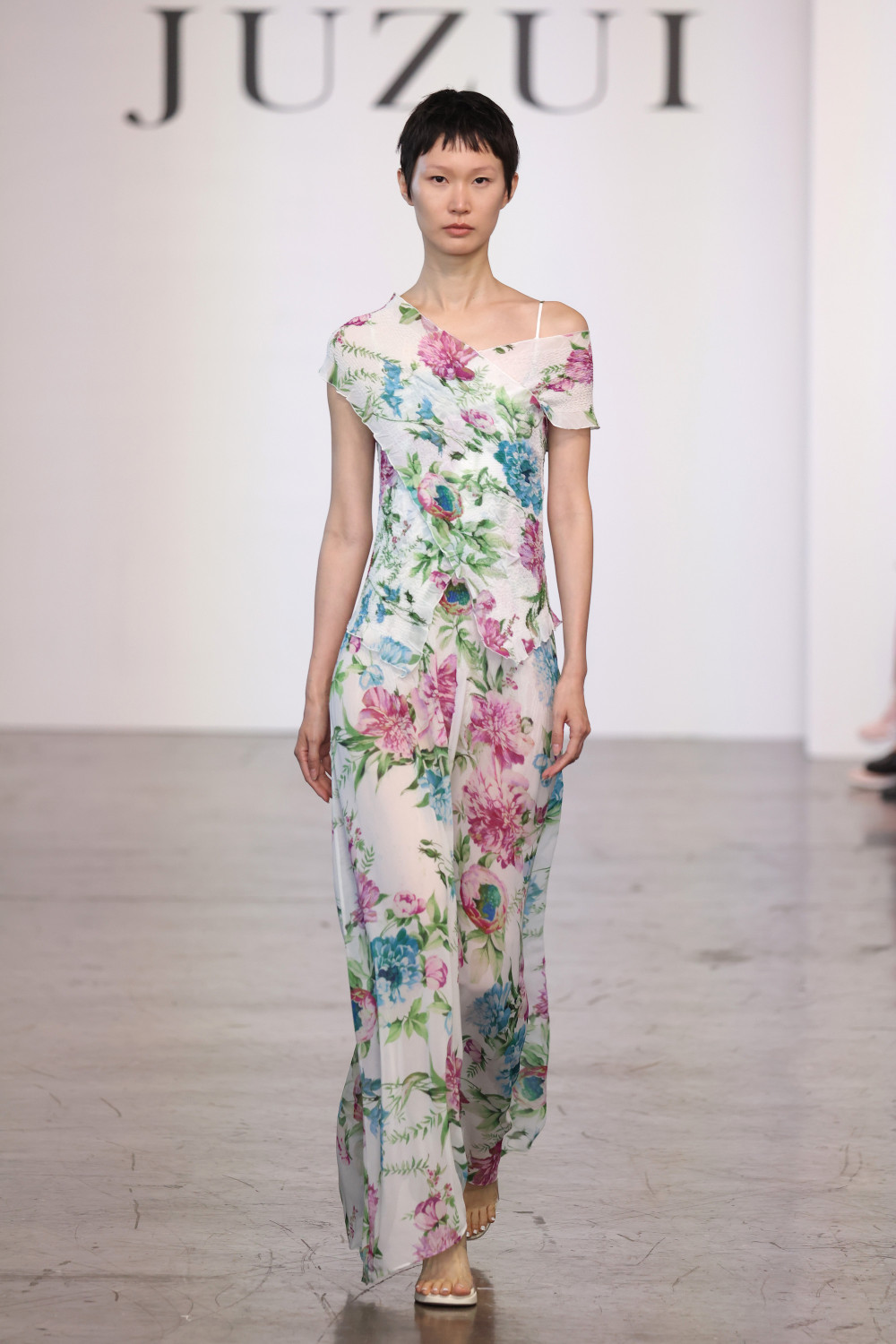 Неделя моды в Нью-Йорке SS 2025