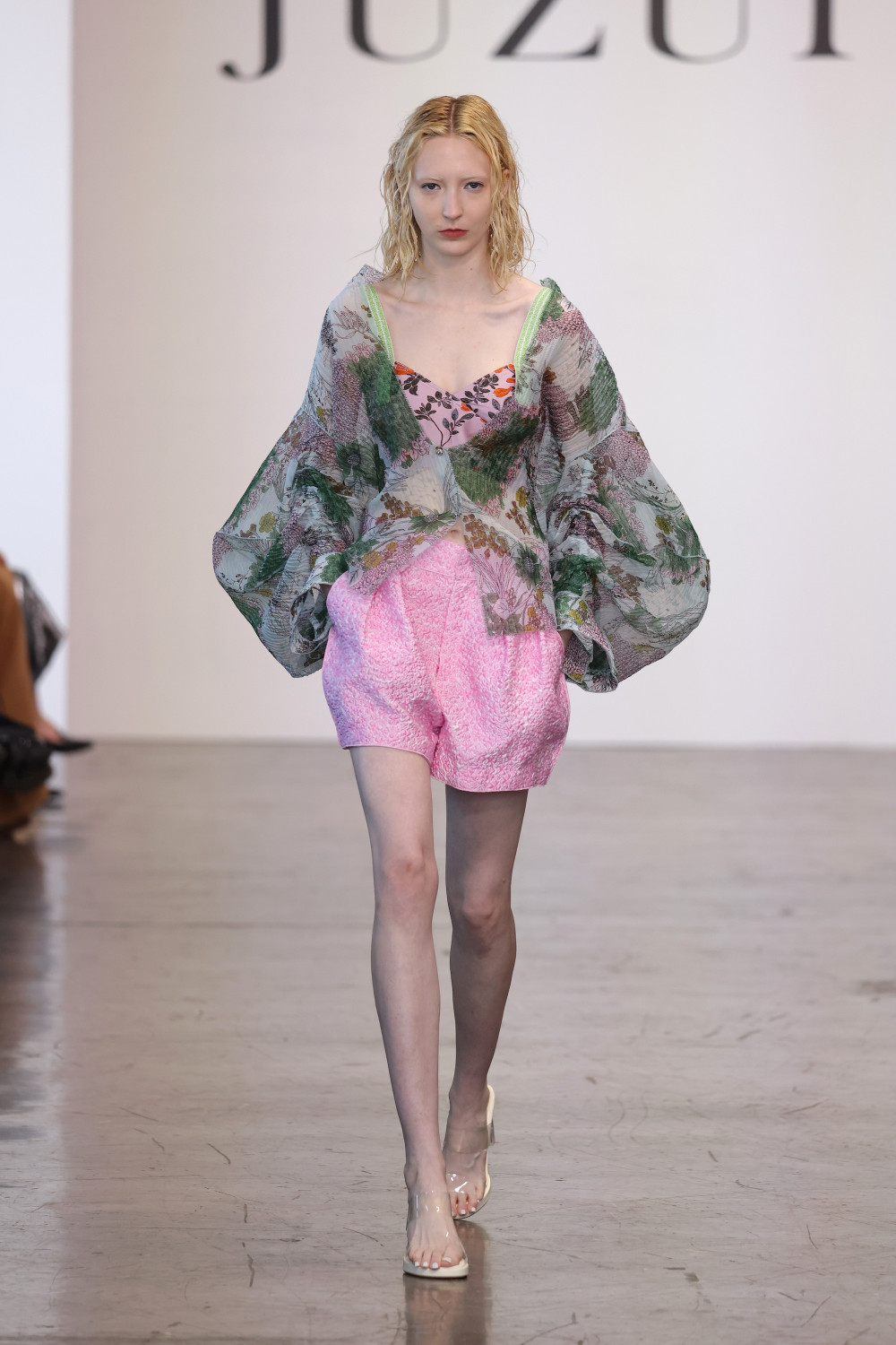 Неделя моды в Нью-Йорке SS 2025