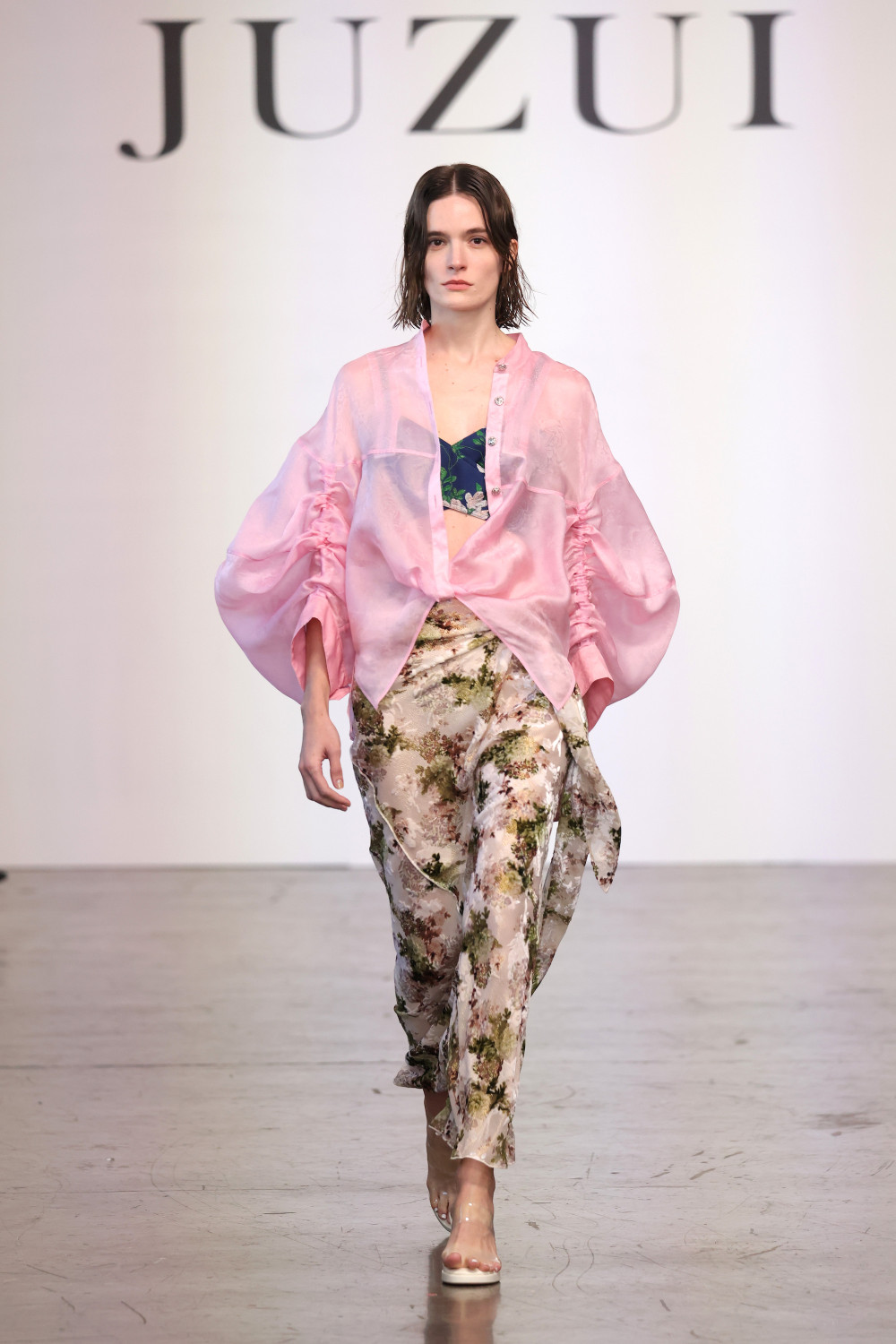 Неделя моды в Нью-Йорке SS 2025