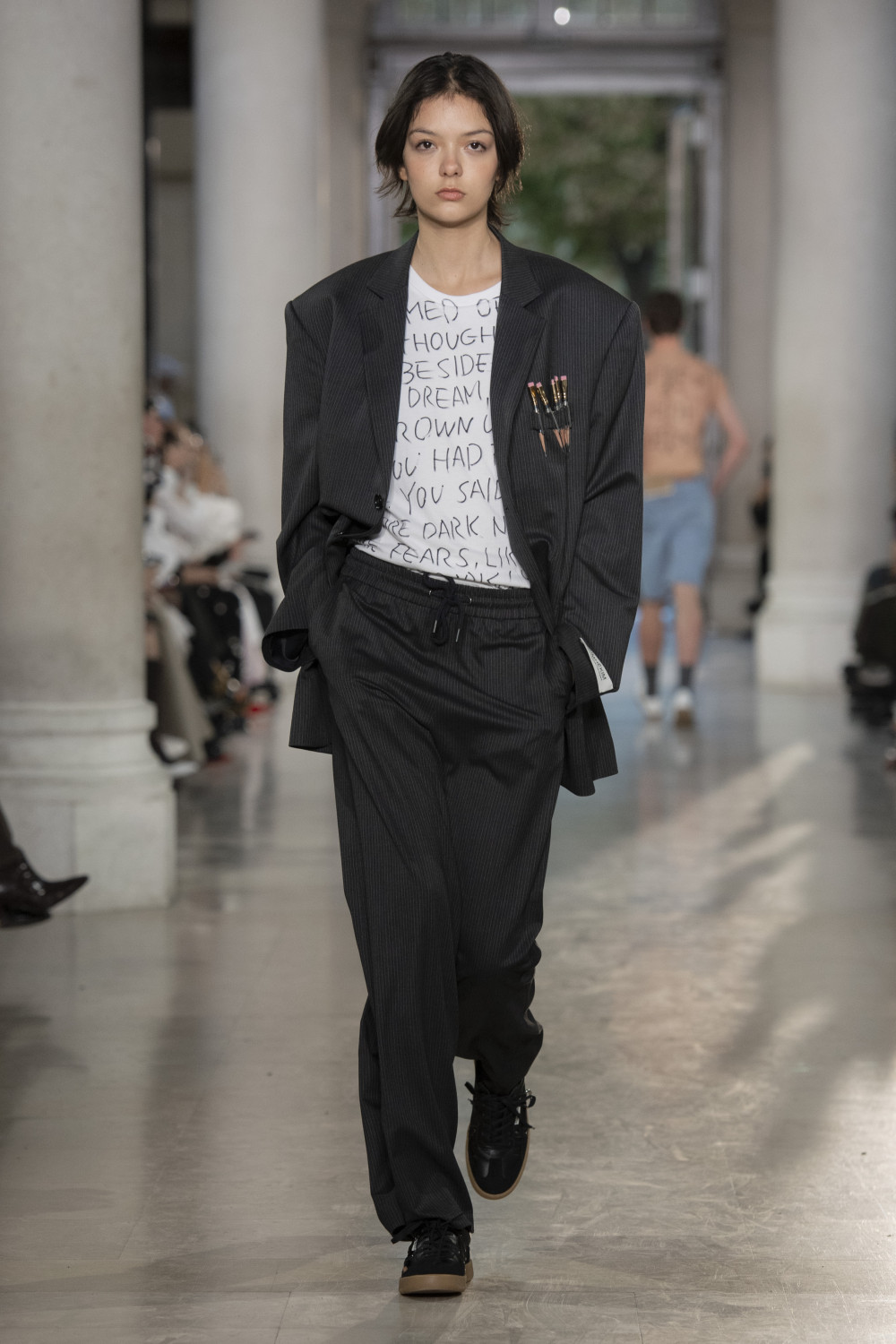 шестой день Недели моды в Париже