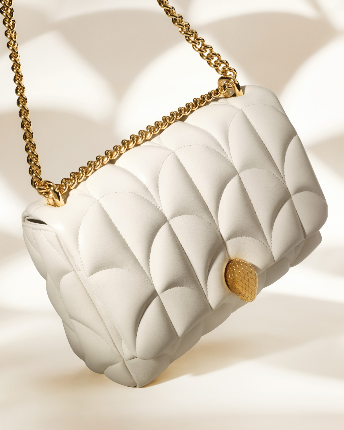 Мозаика императорских терм и фрагменты Древнего Рима в новой коллекции кожаных изделий и аксессуаров от Bvlgari