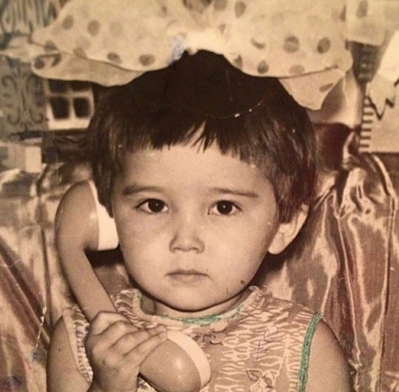 Баян Алагузова в детстве Баян Алагузова в детстве