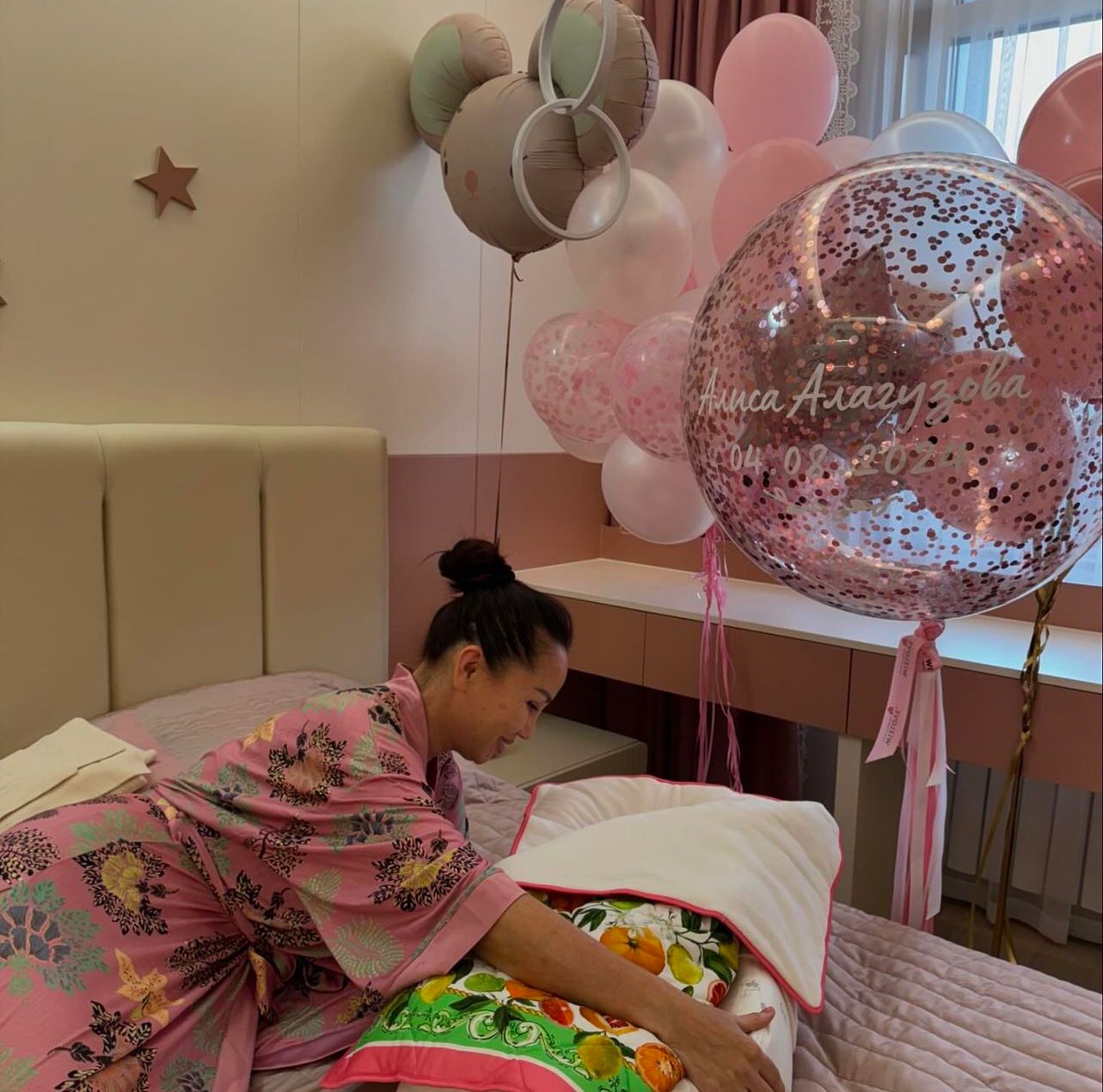 Баян Алагузова стала мамой в четвертый раз Баян Алагузова стала мамой в четвертый раз