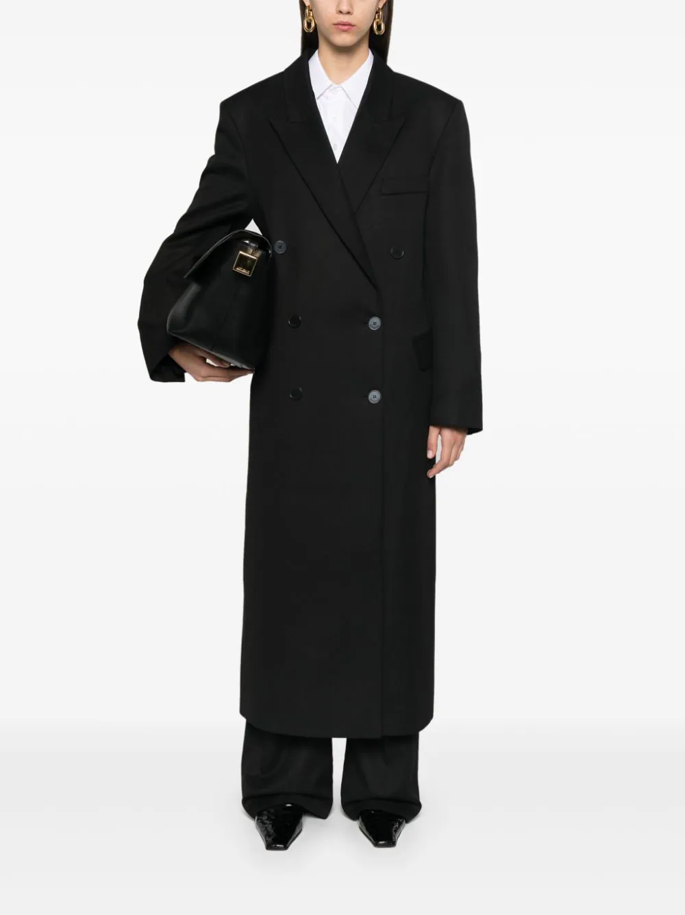 где купить черное пальто