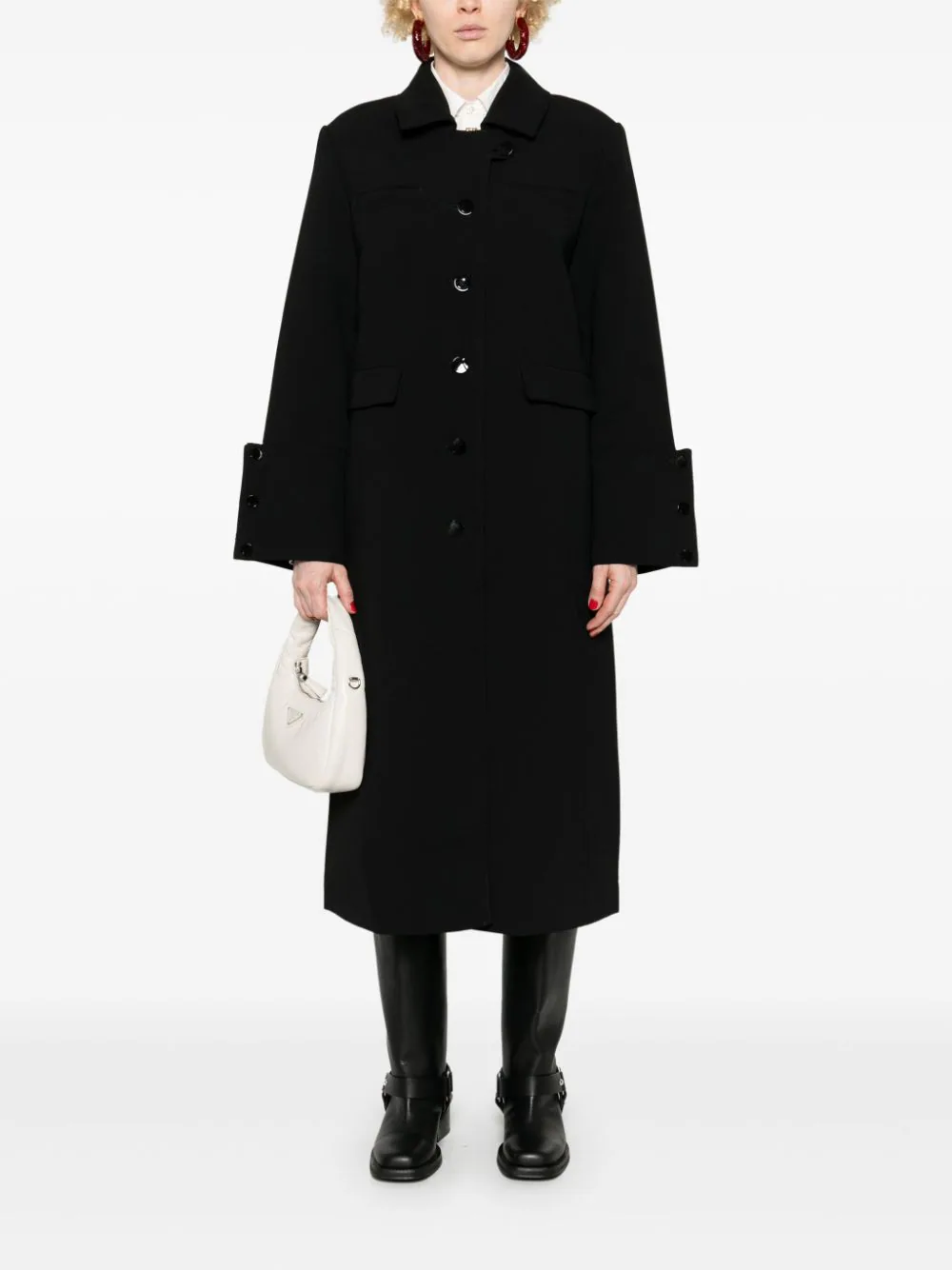 где купить черное пальто