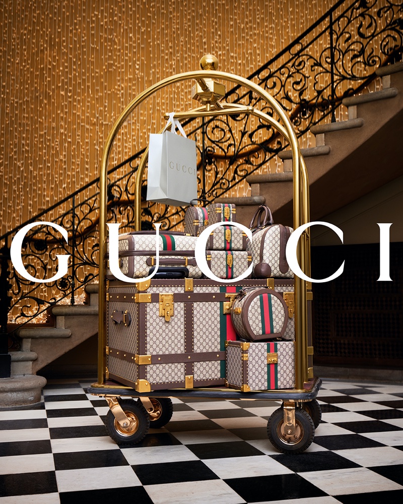 Дакота Джонсон Gucci Gift