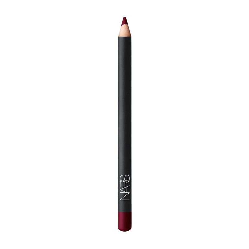 Dark Cherry Lip: лучшие средства для губ для твоего идеального макияжа на День святого Валентина