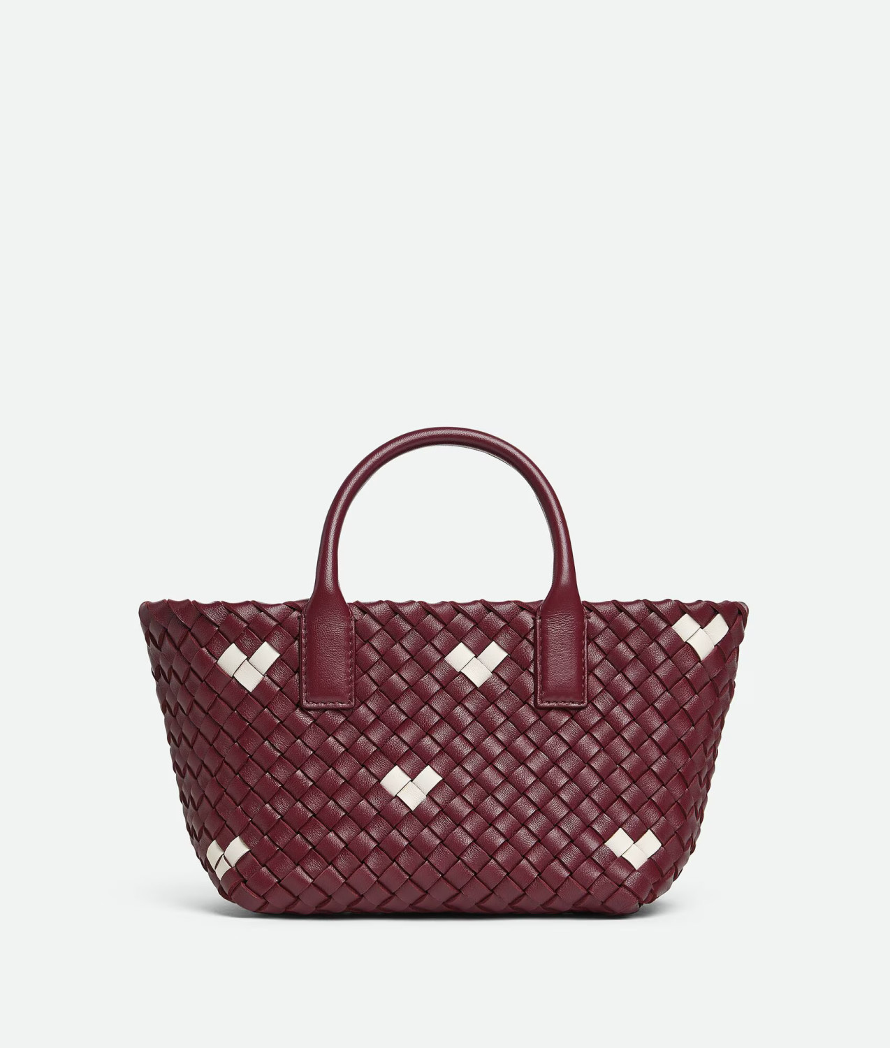 Bottega Veneta ко Дню святого Валентина