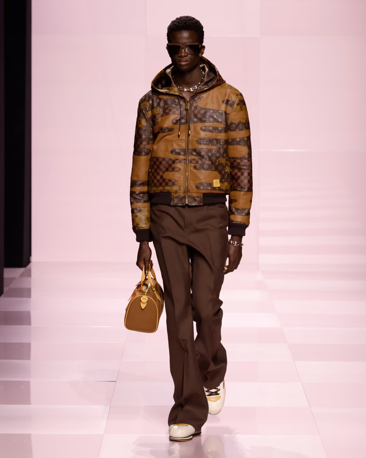 коллекция Louis Vuitton NIGO