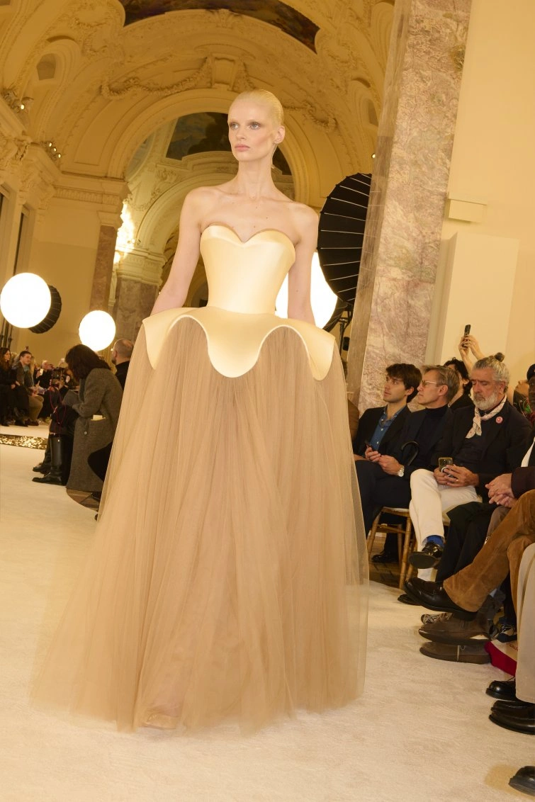 коллекция Schiaparelli