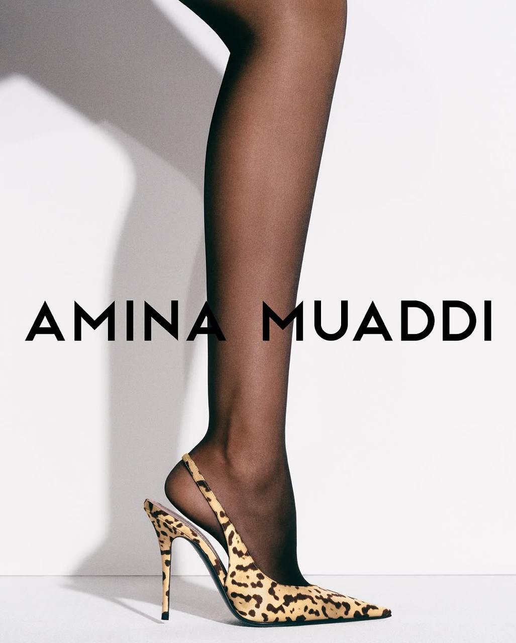 Нара Смит Amina Muaddi