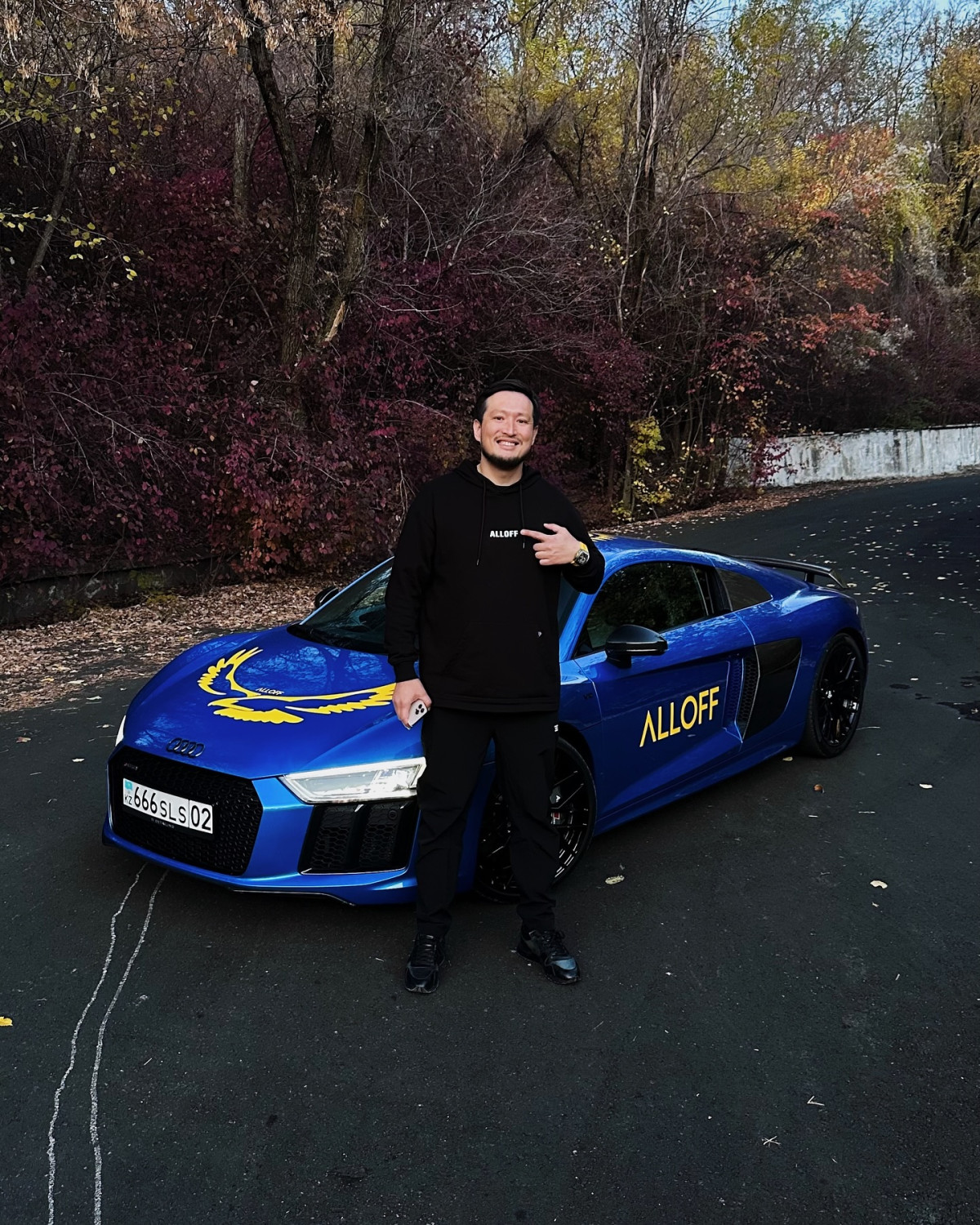 «Письма счастья»: кто из казахстанских звезд высказался о ситуации с уведомлениями от налоговой?