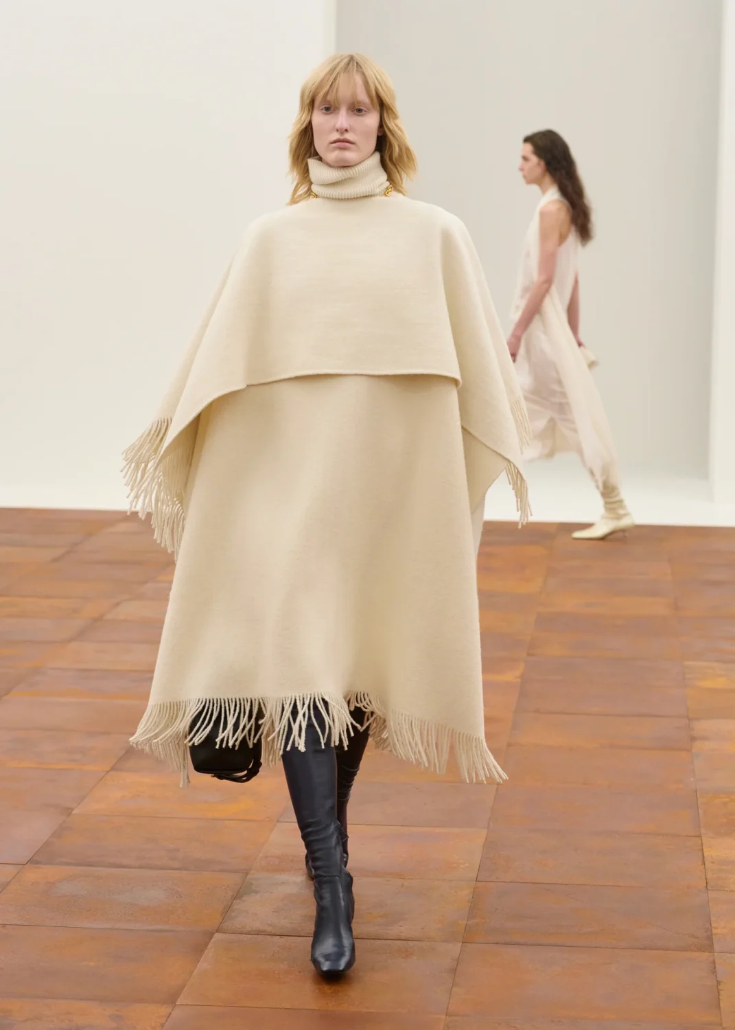 коллекция Toteme FW 2025