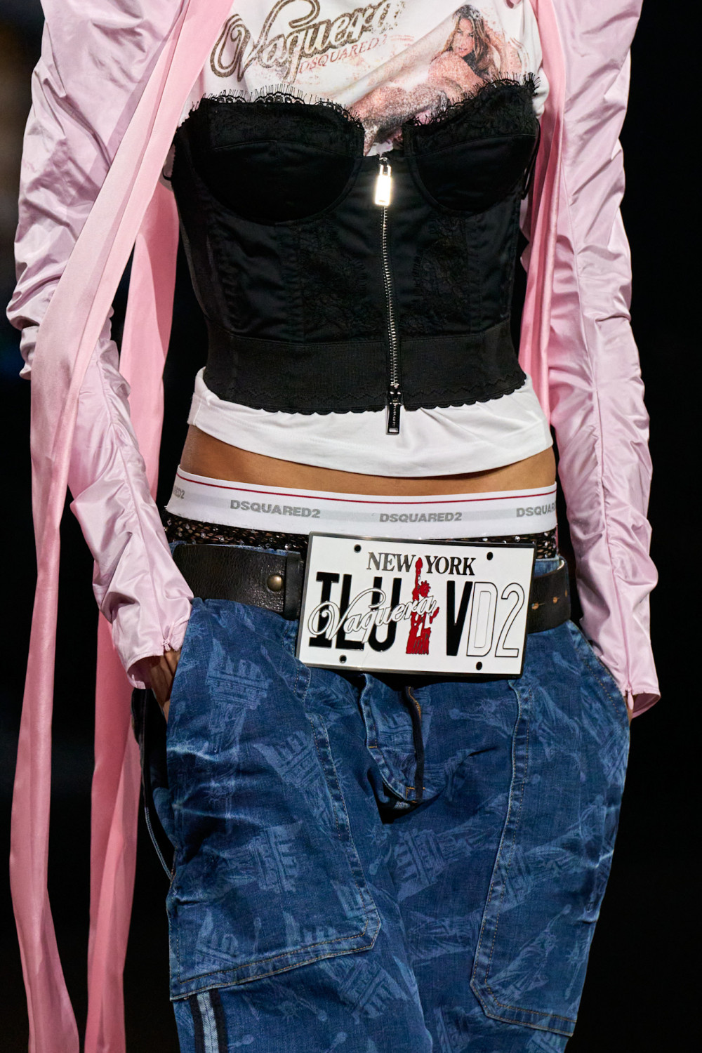 показ Dsquared2 FW 2025