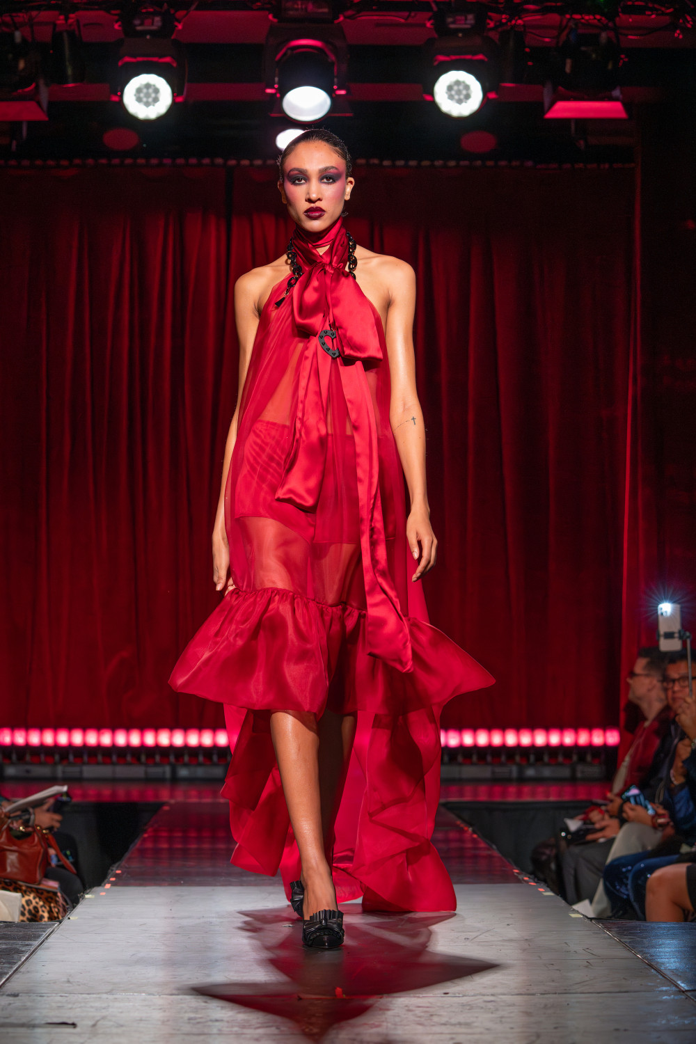 Неделя моды в Нью-Йорке FW 2025