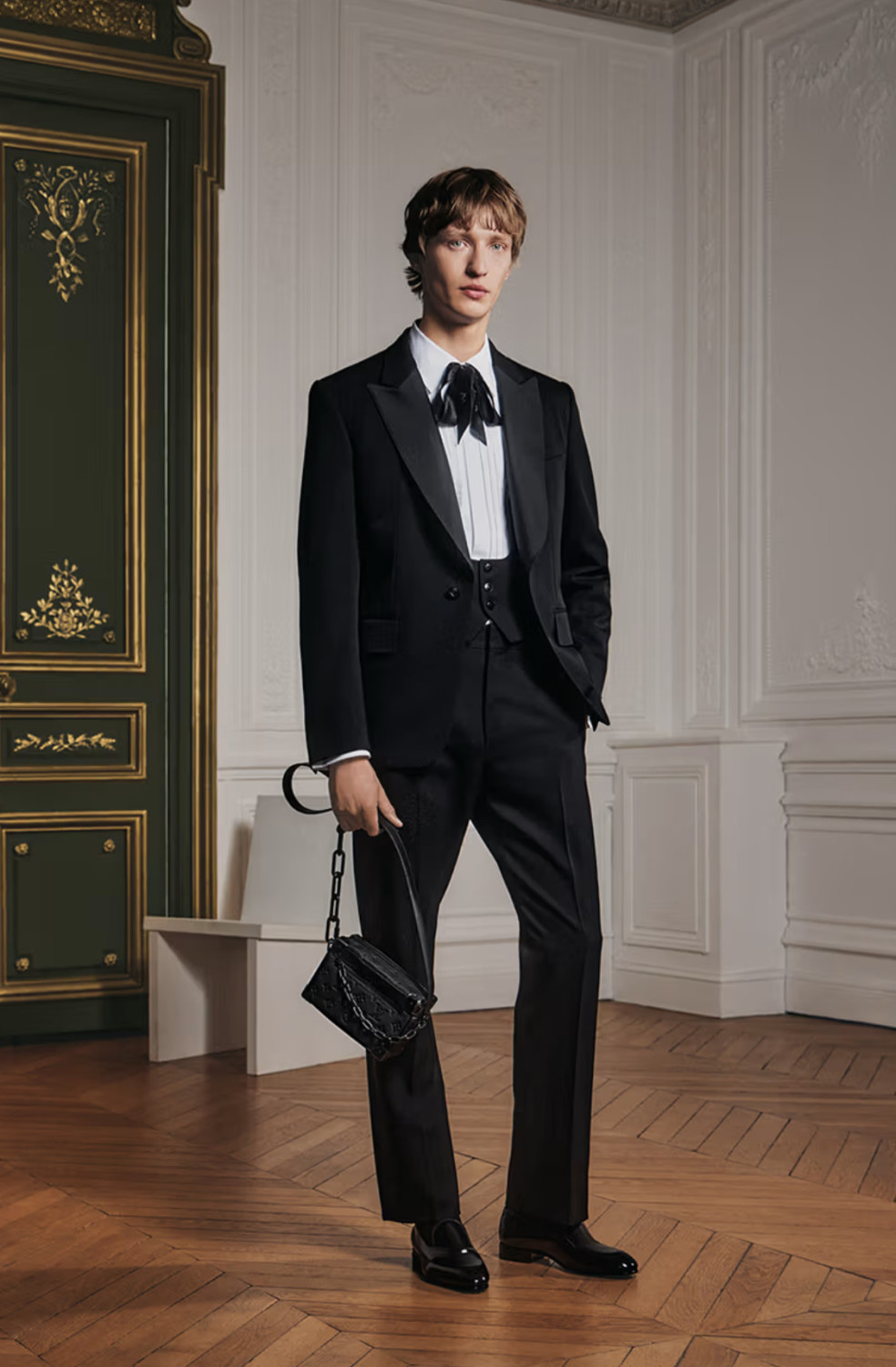 коллекция Louis Vuitton New Formal