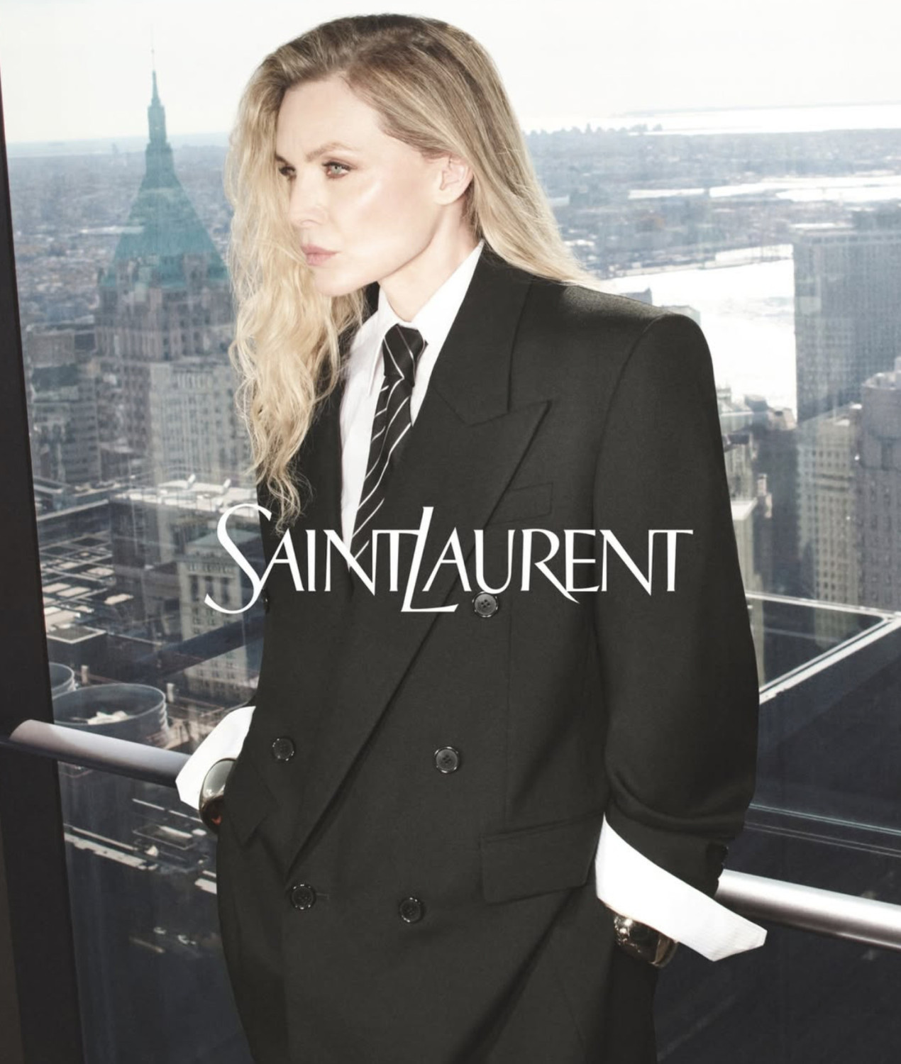 Мишель Пфайффер Saint Laurent