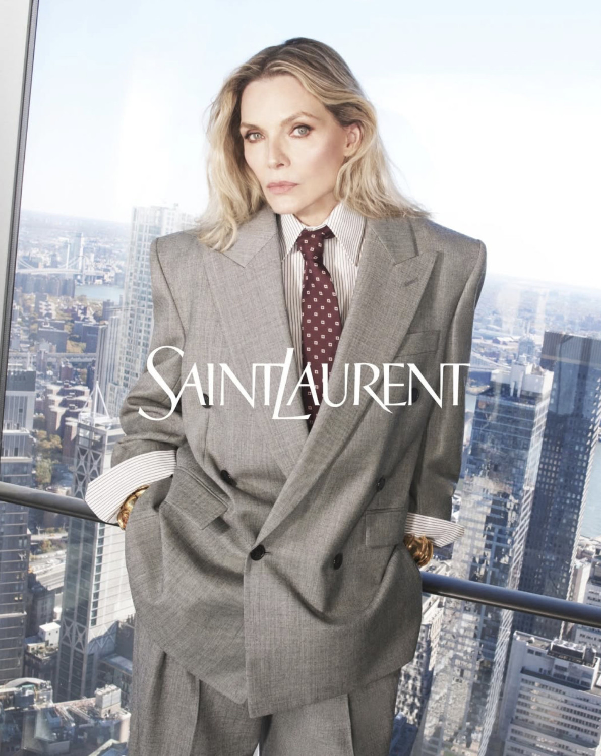 Мишель Пфайффер Saint Laurent