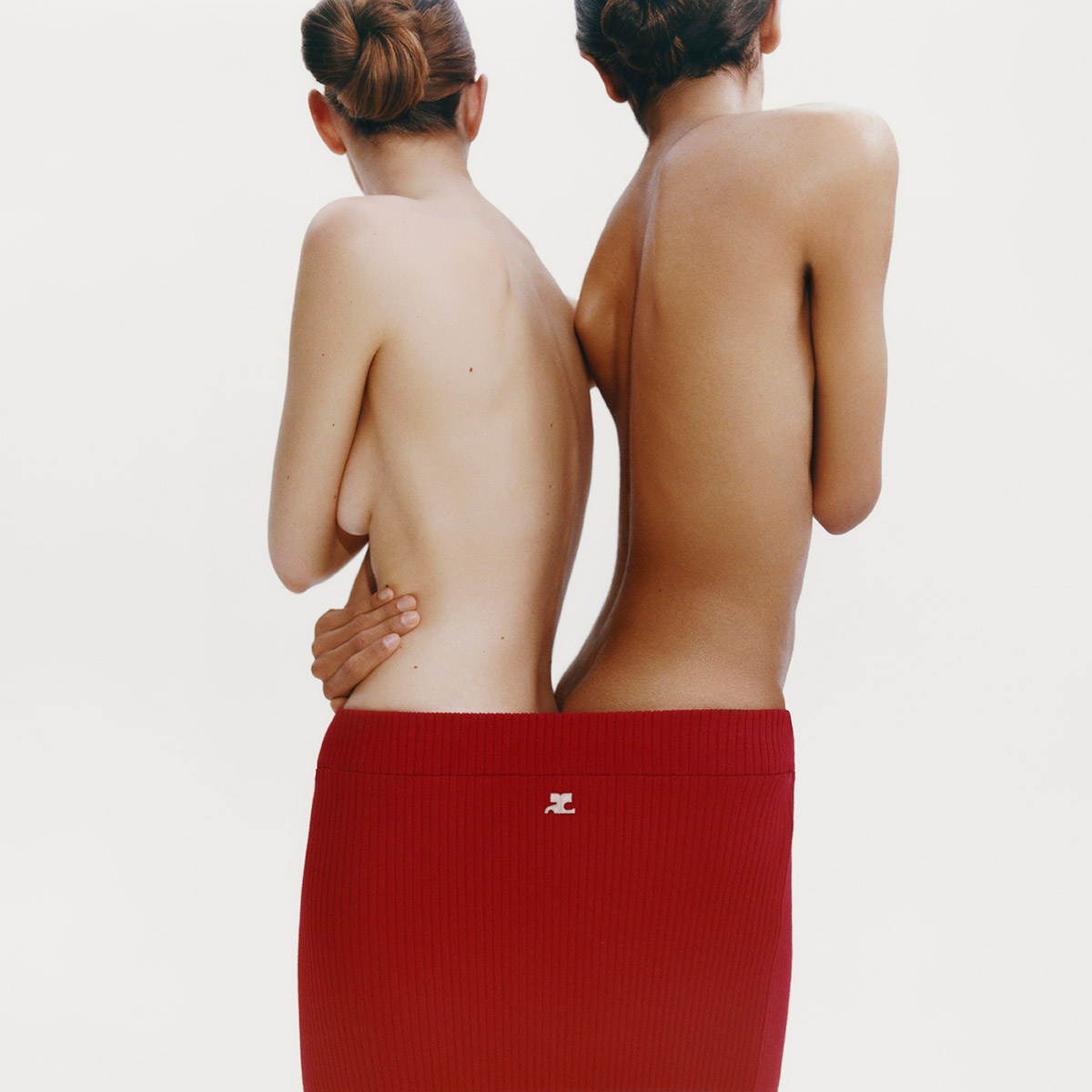 Любовь Courrèges в кампейне