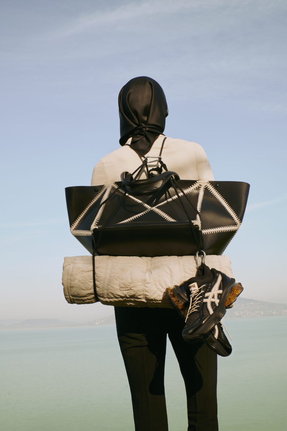 коллаборация Nanushka ASICS 