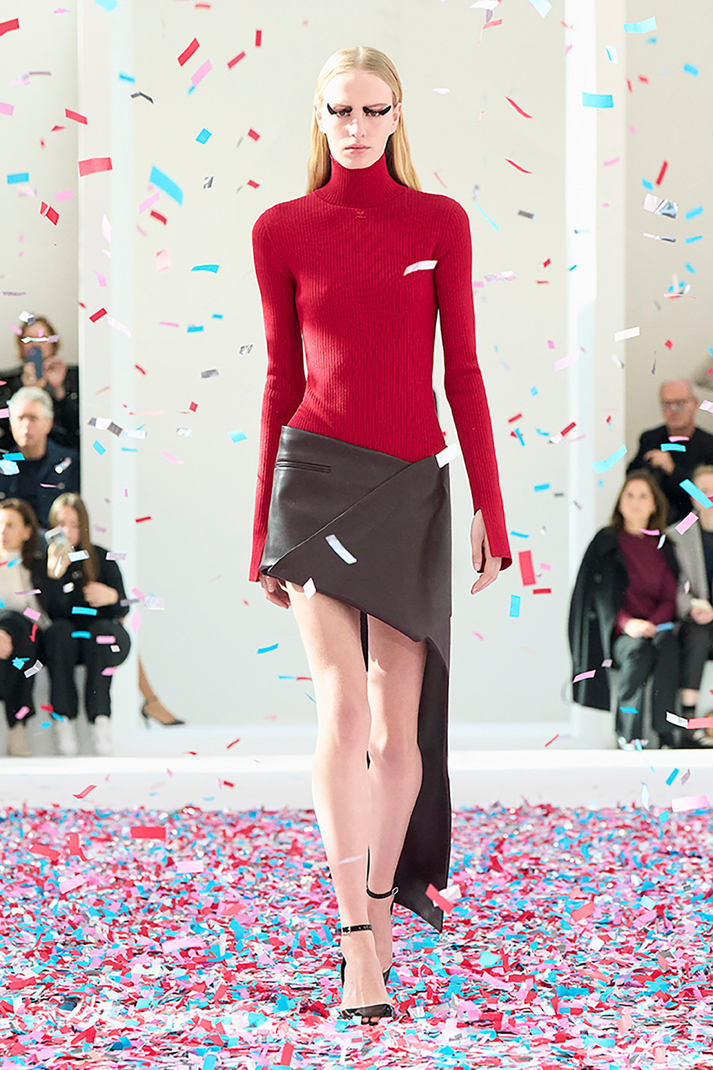 показ Courrèges FW 2025