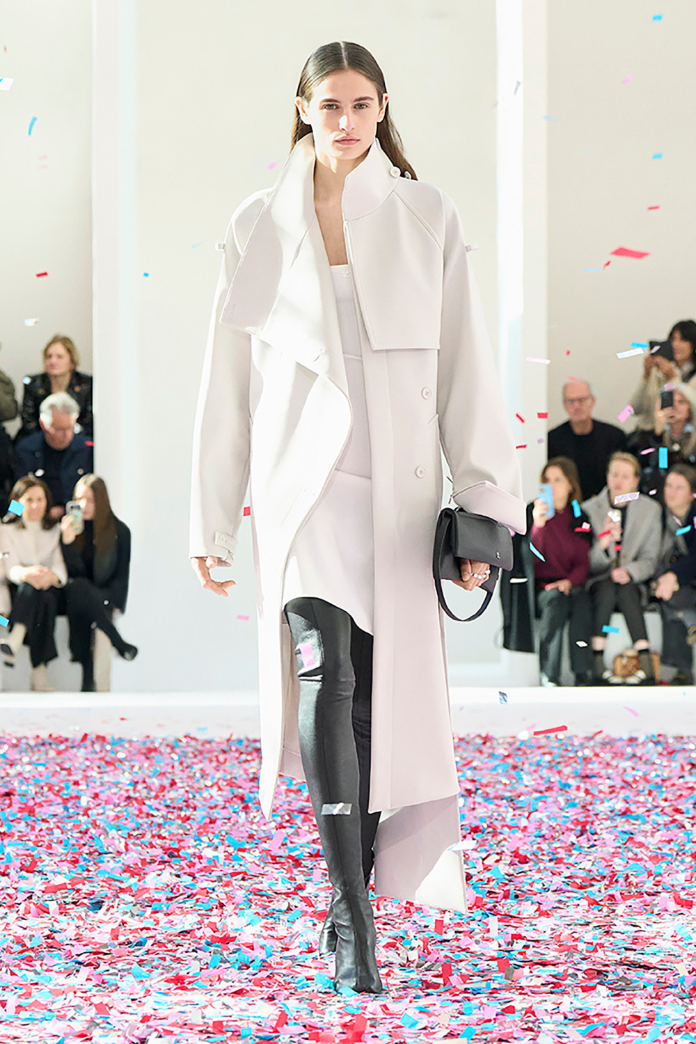 показ Courrèges FW 2025