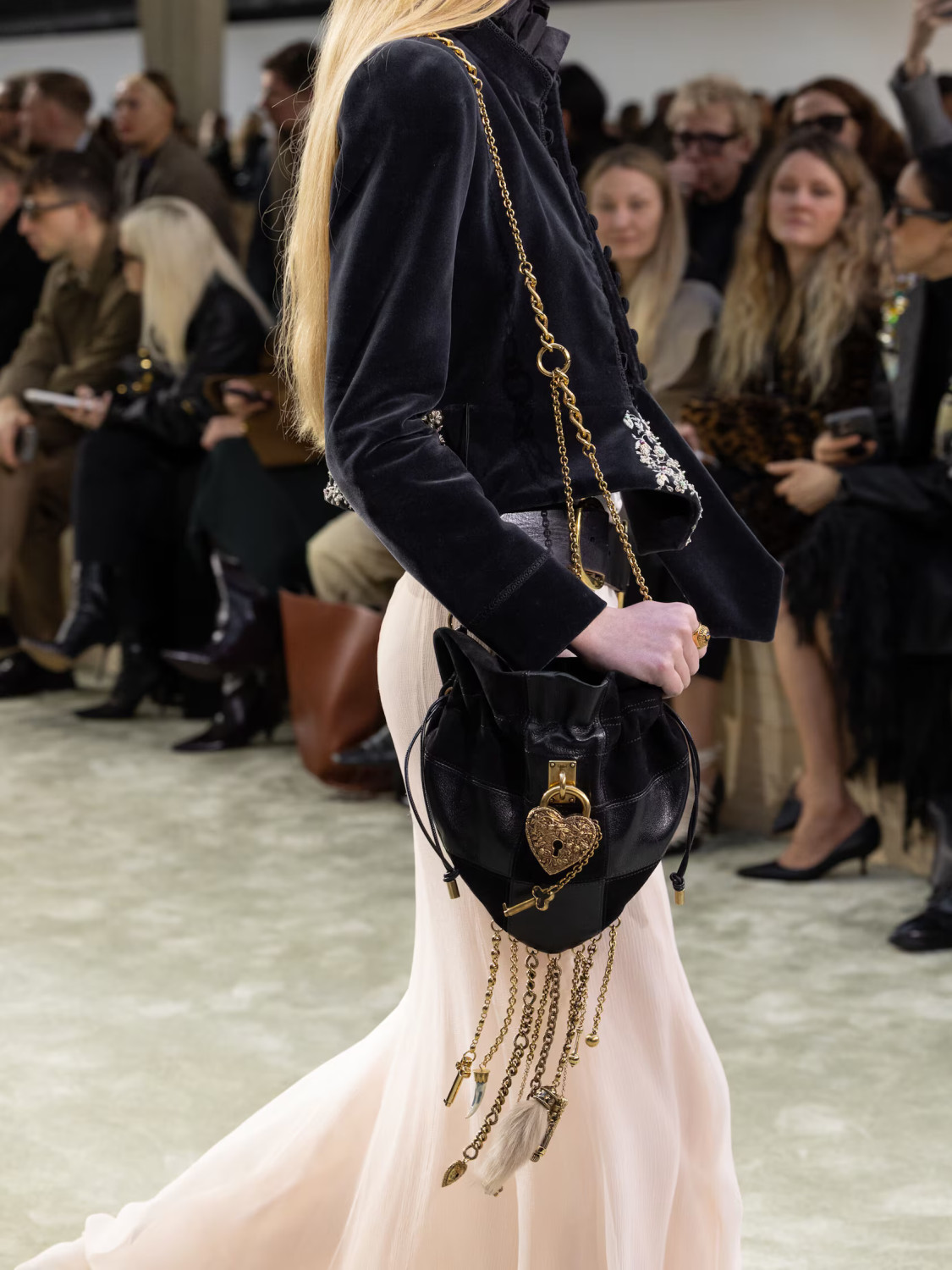 коллекция Chloé FW 2025